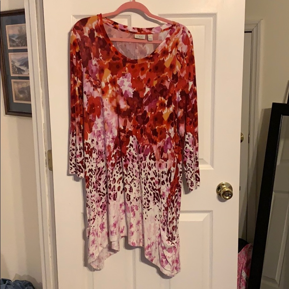 Logo tunic